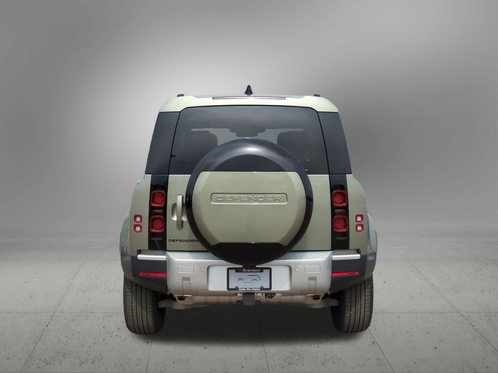 2025 Land Rover Defender 110 5
