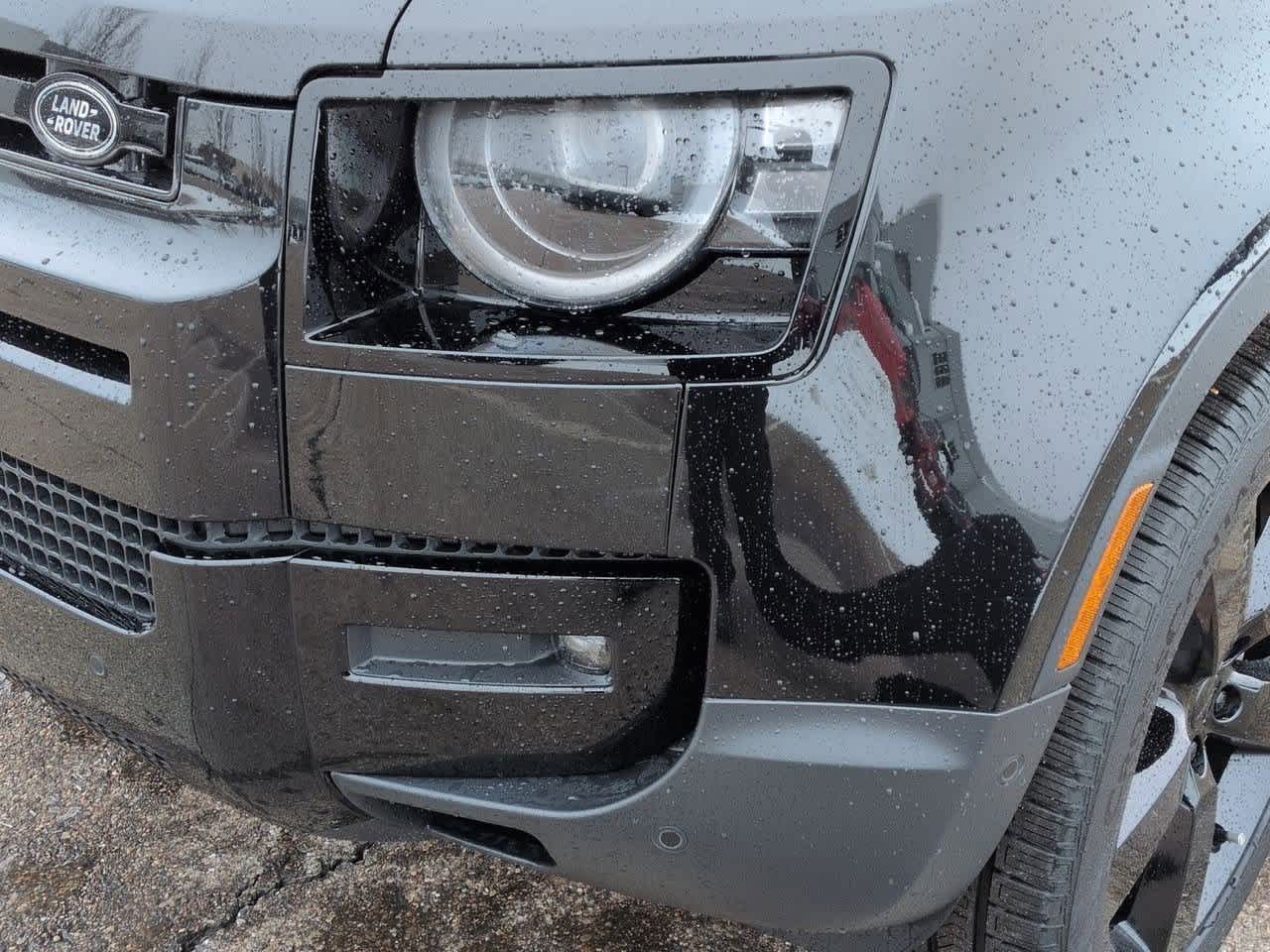 Thumbnail: 2026 Land Rover Defender - 10