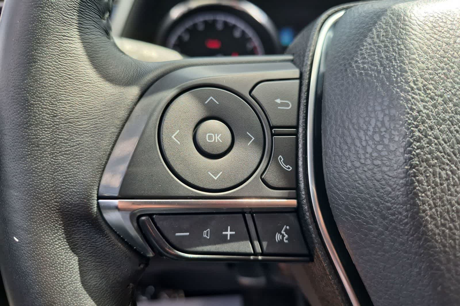 2020 Toyota Camry XLE - Photo 23