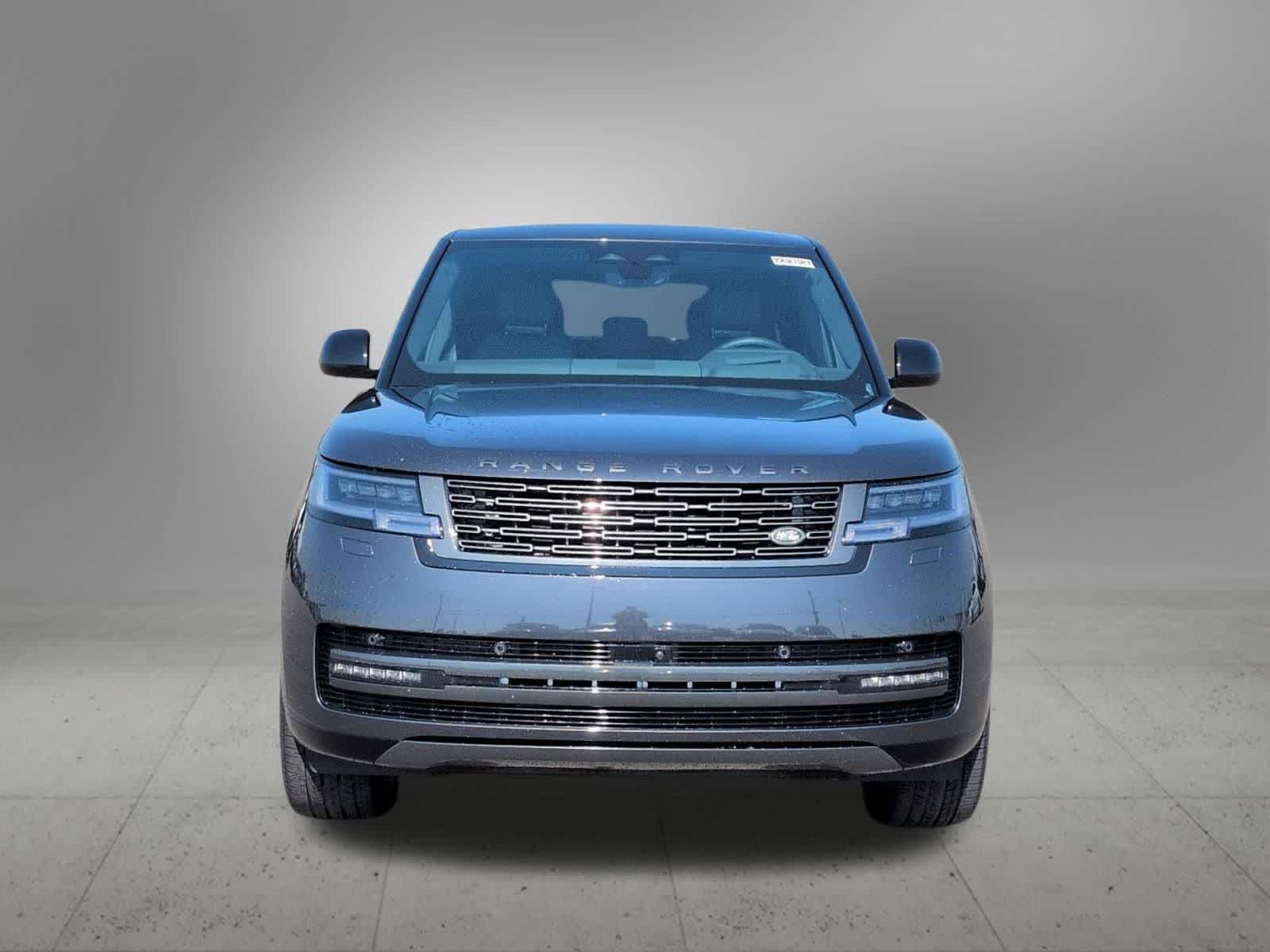 Thumbnail: 2026 Land Rover Range Rover - 9