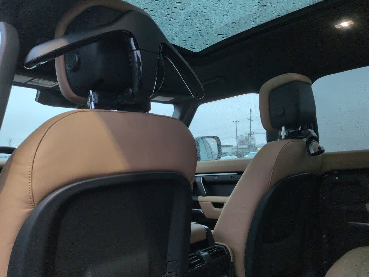 Thumbnail: 2025 Land Rover Defender - 18