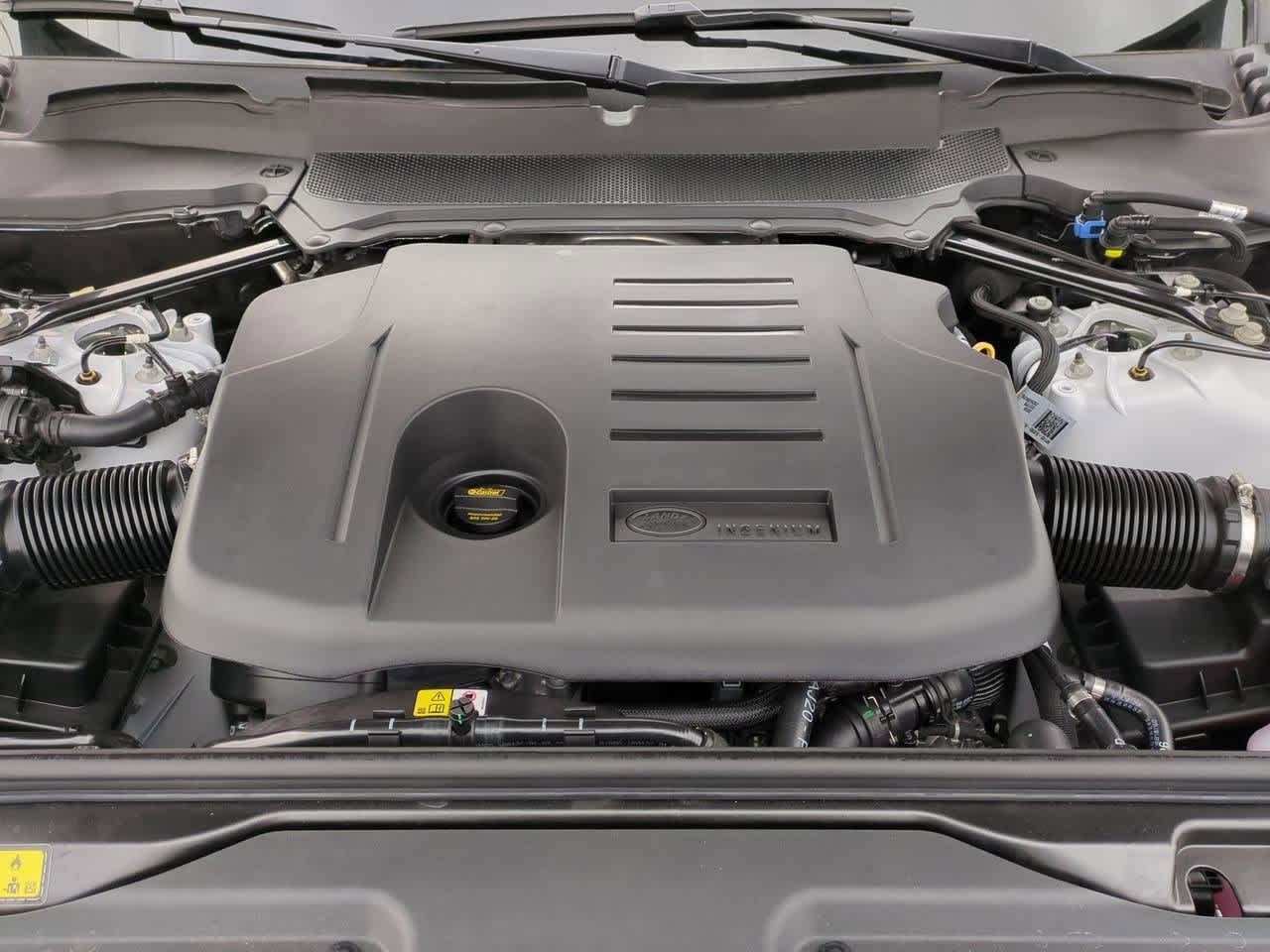 Thumbnail: 2026 Land Rover Discovery - 14