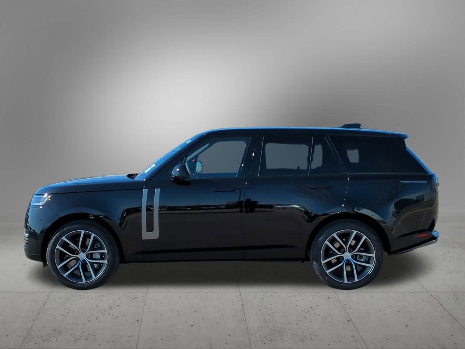2025 Land Rover Range Rover SE photo 2