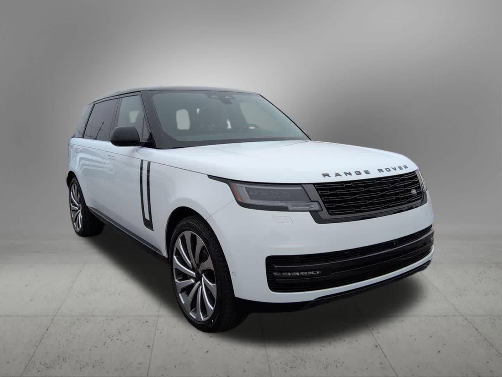 Thumbnail: 2026 Land Rover Range Rover - 8