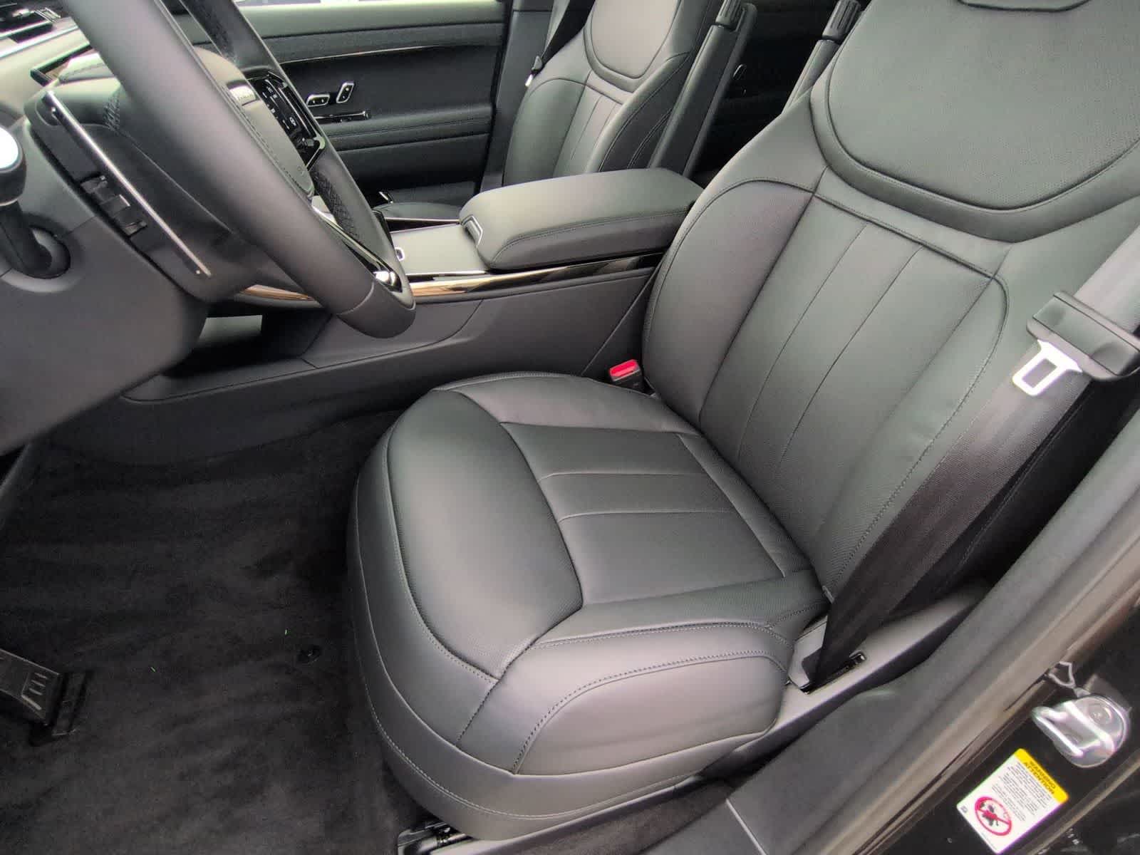 Thumbnail: 2026 Land Rover Range Rover Sport - 16