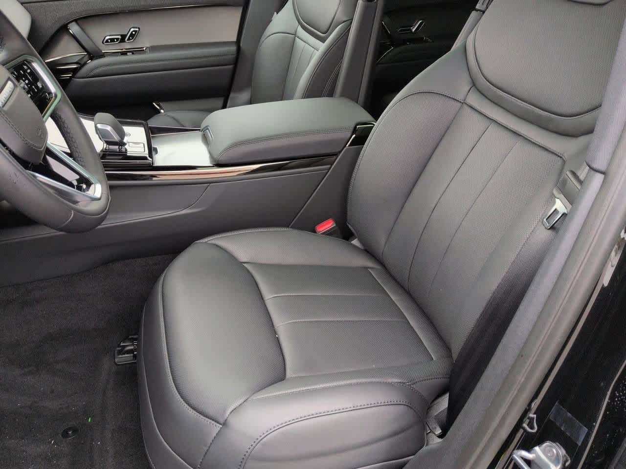 Thumbnail: 2026 Land Rover Range Rover Sport - 15