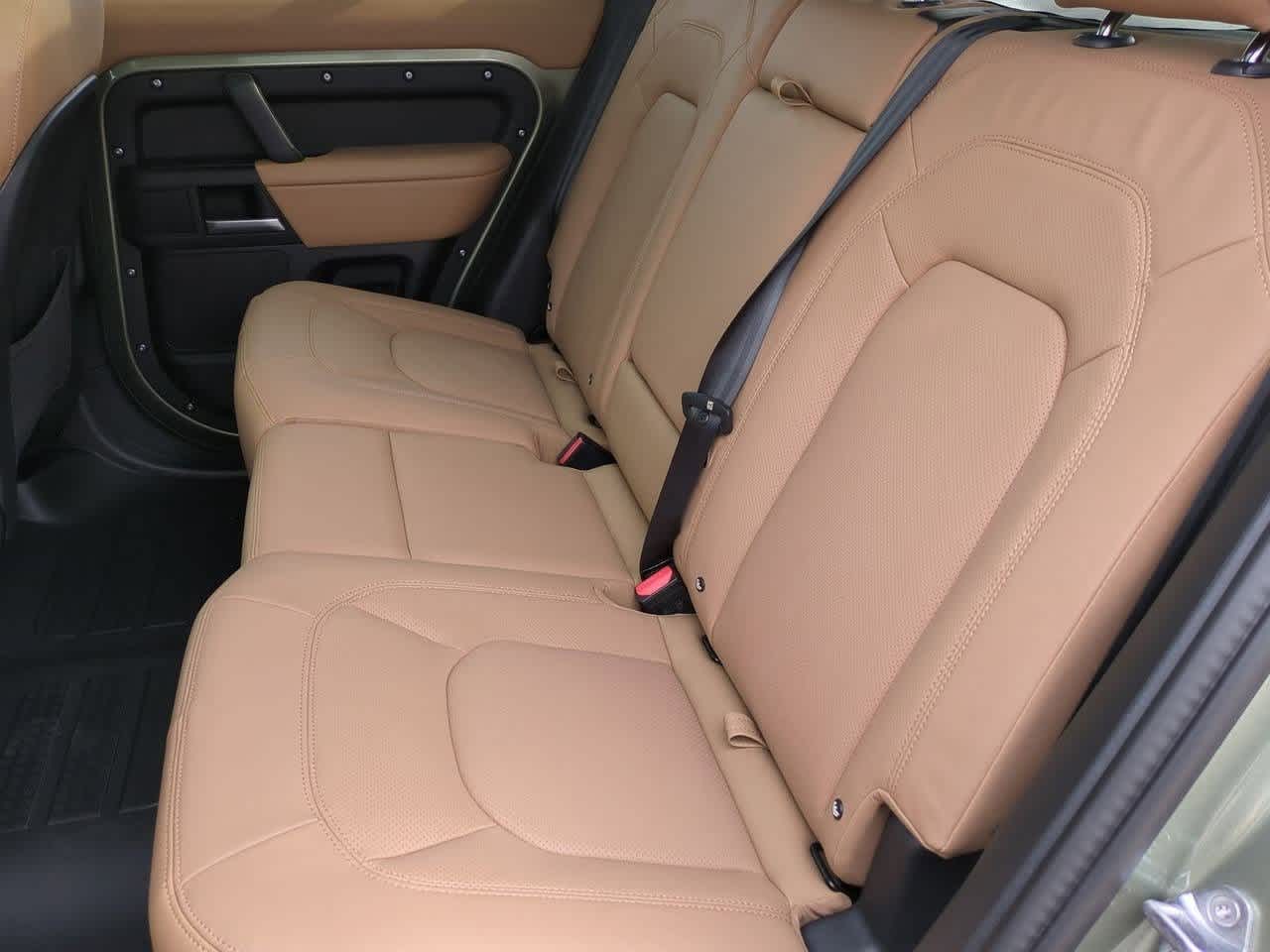 2025 Land Rover Defender 110 20