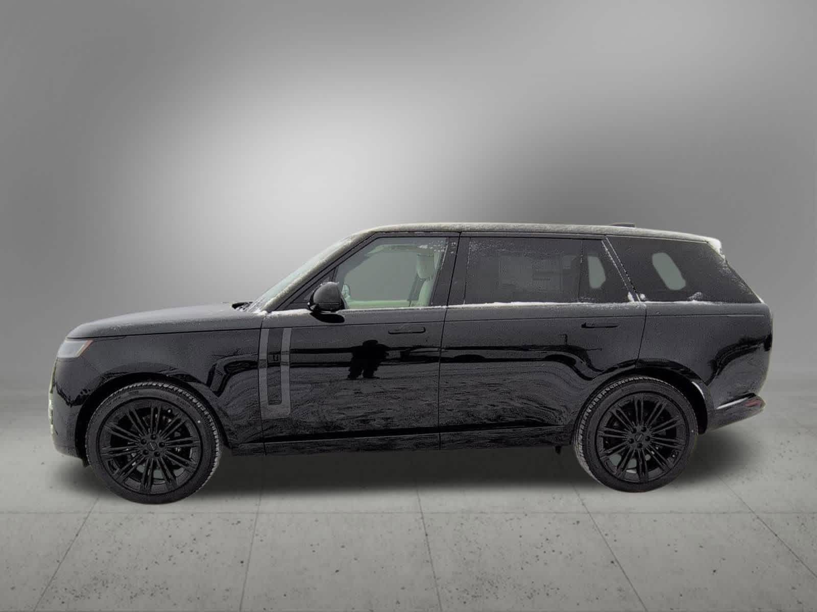 Thumbnail: 2026 Land Rover Range Rover - 3