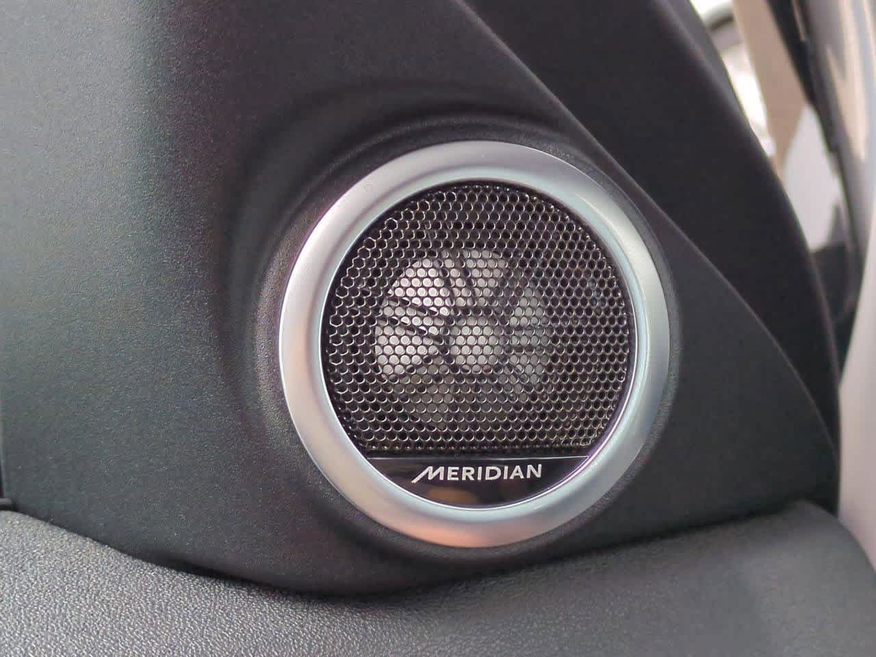 Thumbnail: 2025 Land Rover Range Rover Evoque - 32