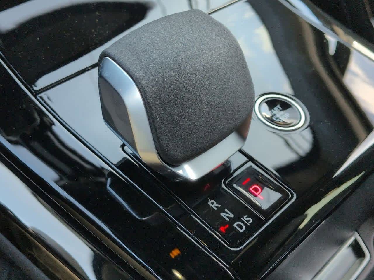 Thumbnail: 2026 Land Rover Range Rover Sport - 33