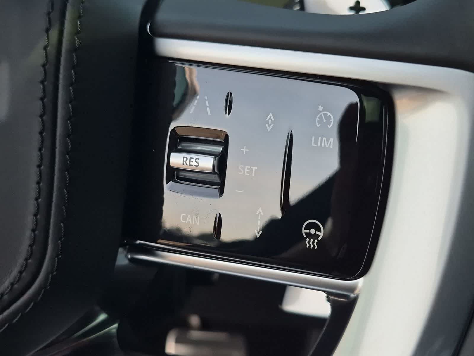 2026 Land Rover Range Rover SE - Photo 17