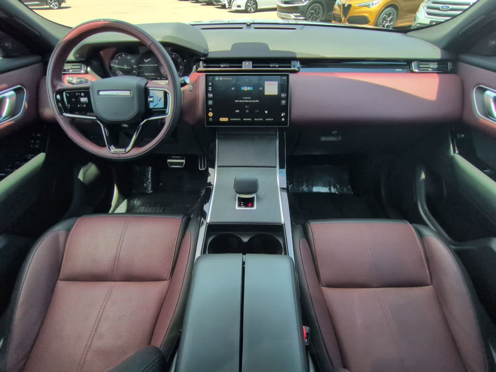 Thumbnail: 2025 Land Rover Range Rover Velar - 14