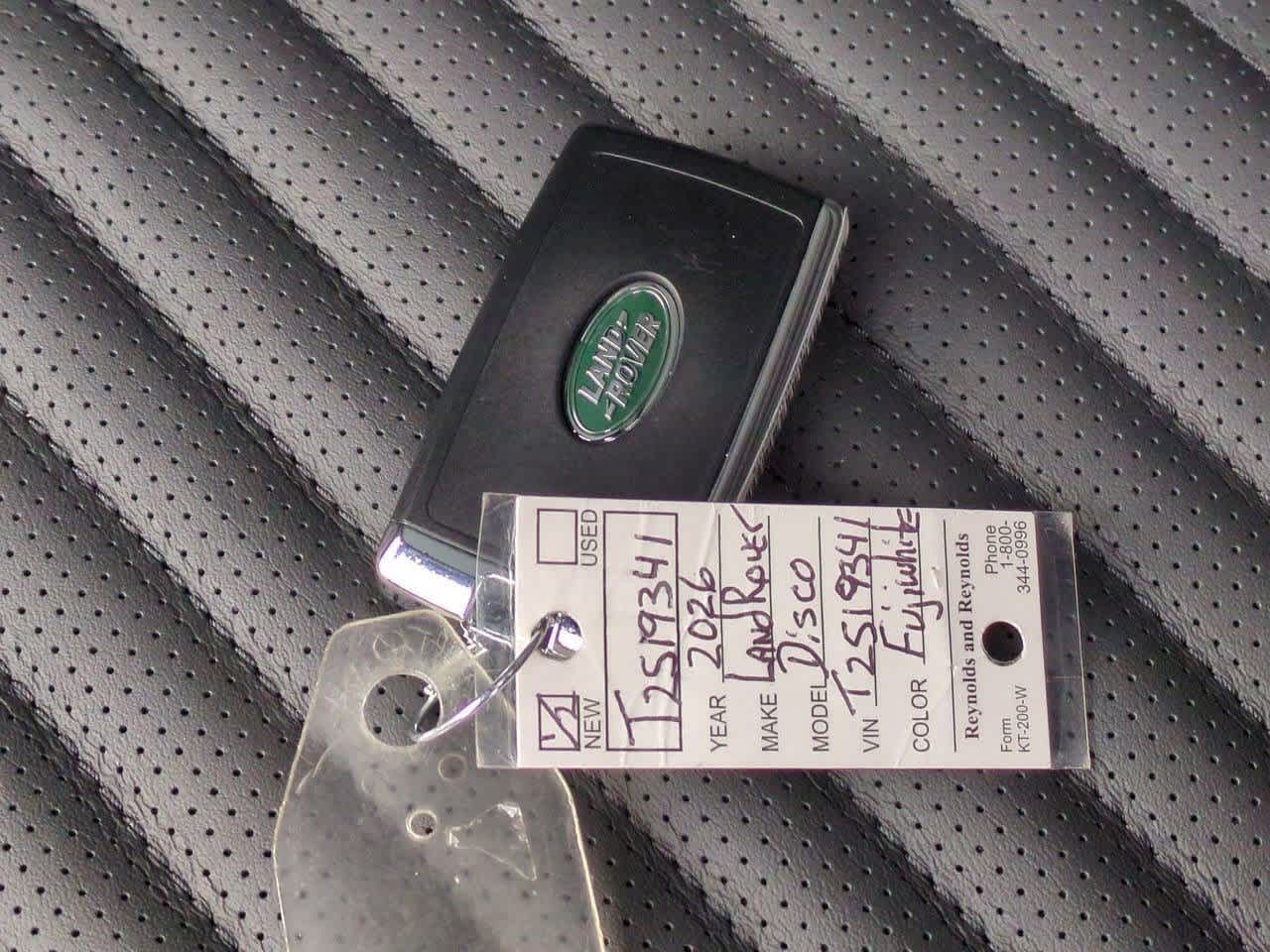 Thumbnail: 2026 Land Rover Discovery - 37