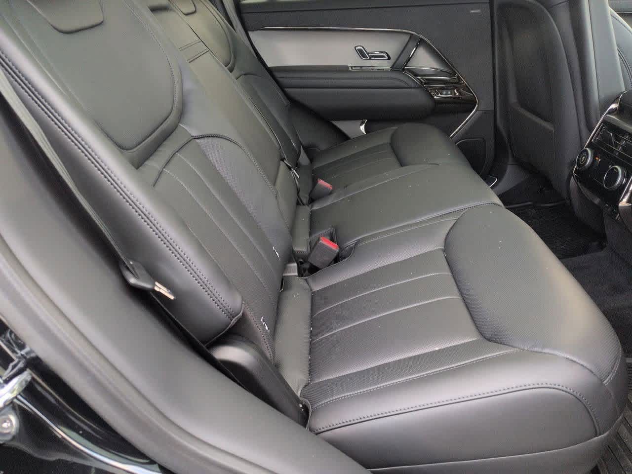 Thumbnail: 2025 Land Rover Range Rover Sport - 21