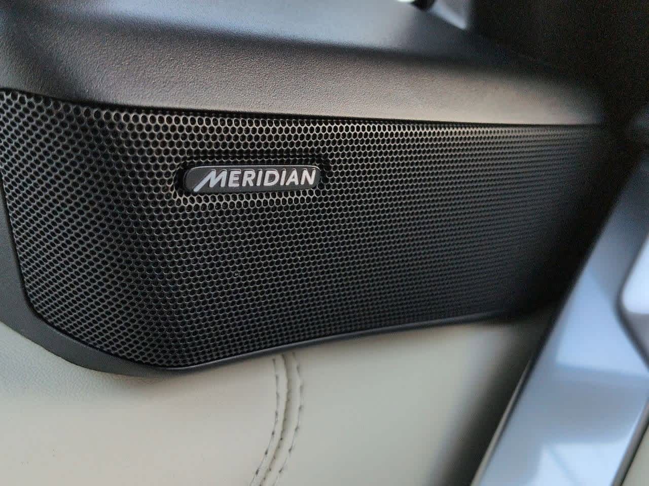 Thumbnail: 2026 Land Rover Range Rover - 30