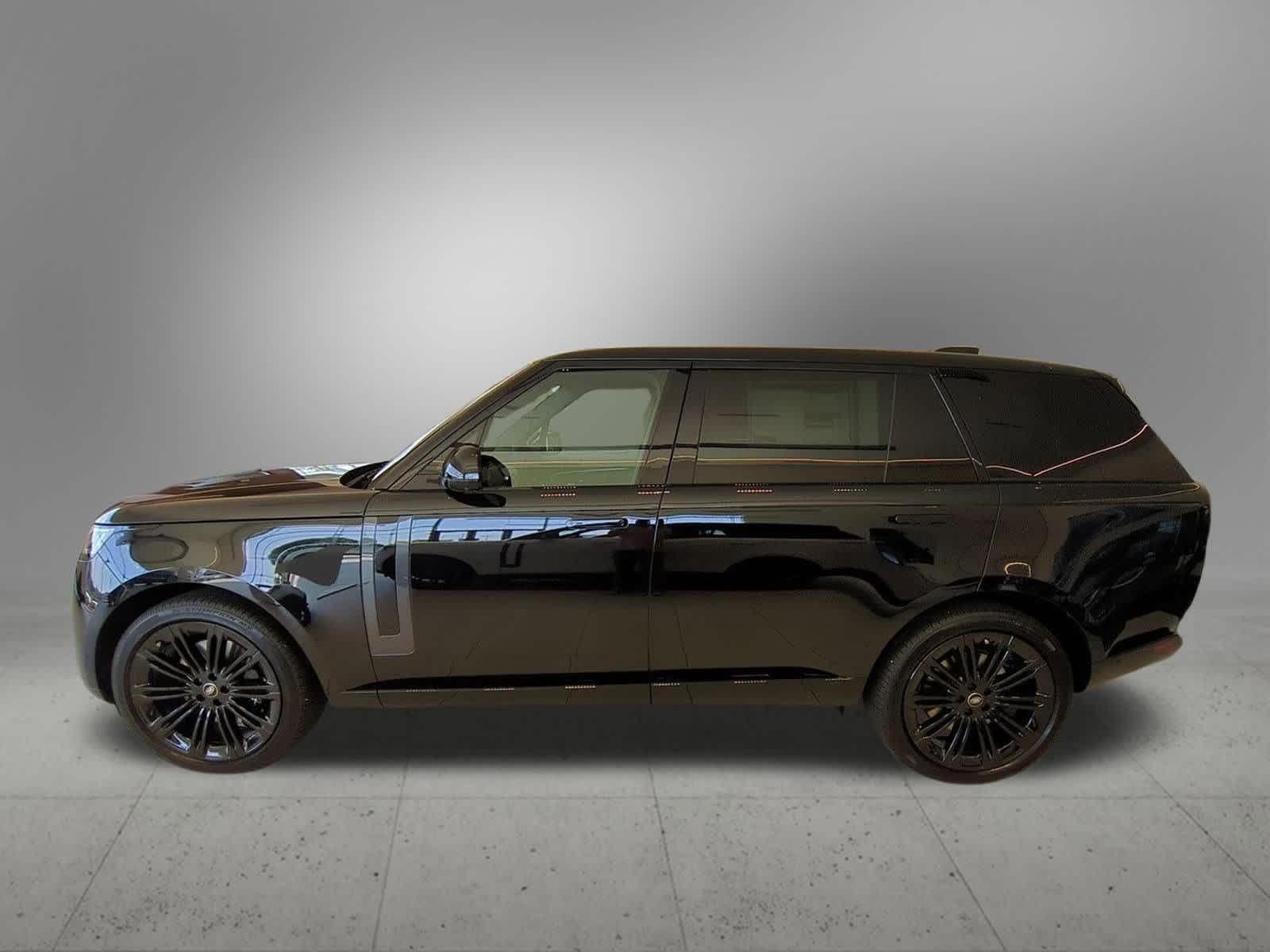 Thumbnail: 2025 Land Rover Range Rover - 3