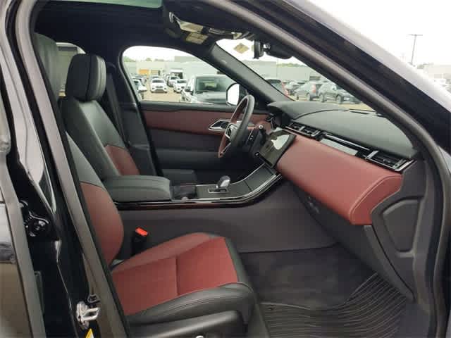 2025 Land Rover Range Rover Velar Dynamic SE 19