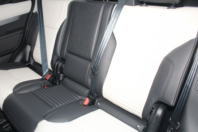 2026 Land Rover Discovery Gemini Edition - Photo 22