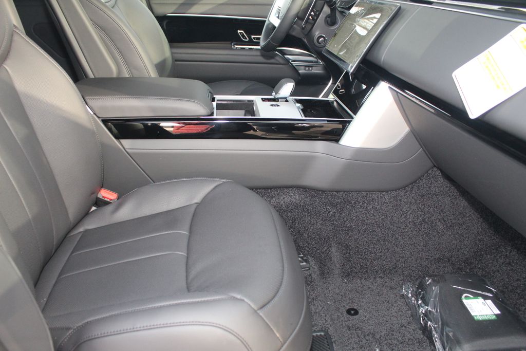 2026 Land Rover Range Rover SE - Photo 9