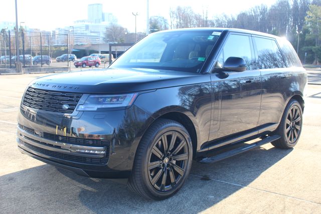 2025 Land Rover Range Rover SE's photo