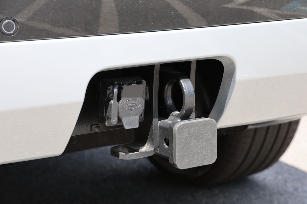 2026 Land Rover Discovery Gemini Edition - Photo 8