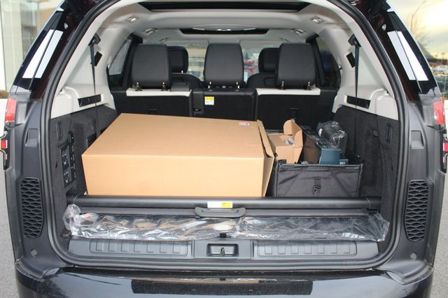 2026 Land Rover Discovery Gemini Edition - Photo 12