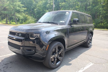 2025 Land Rover Defender 130 X-Dynamic SE SUV