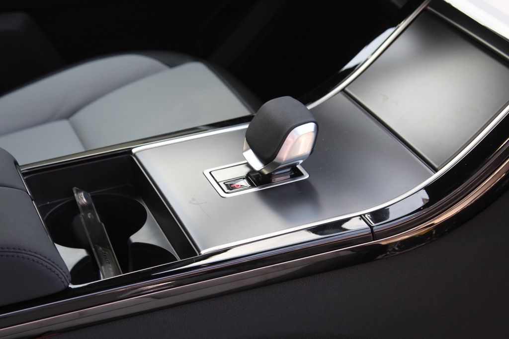 2026 Land Rover Range Rover Velar S - Photo 45