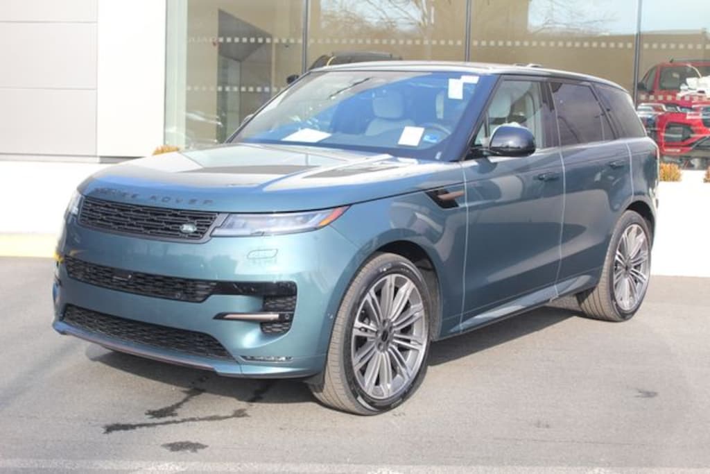 New 2026 Land Rover Range Rover Sport Dynamic SE SUV