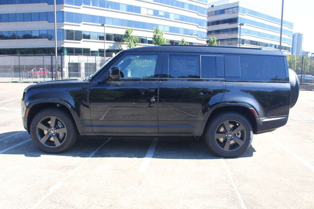 2025 Land Rover Defender S - Photo 6