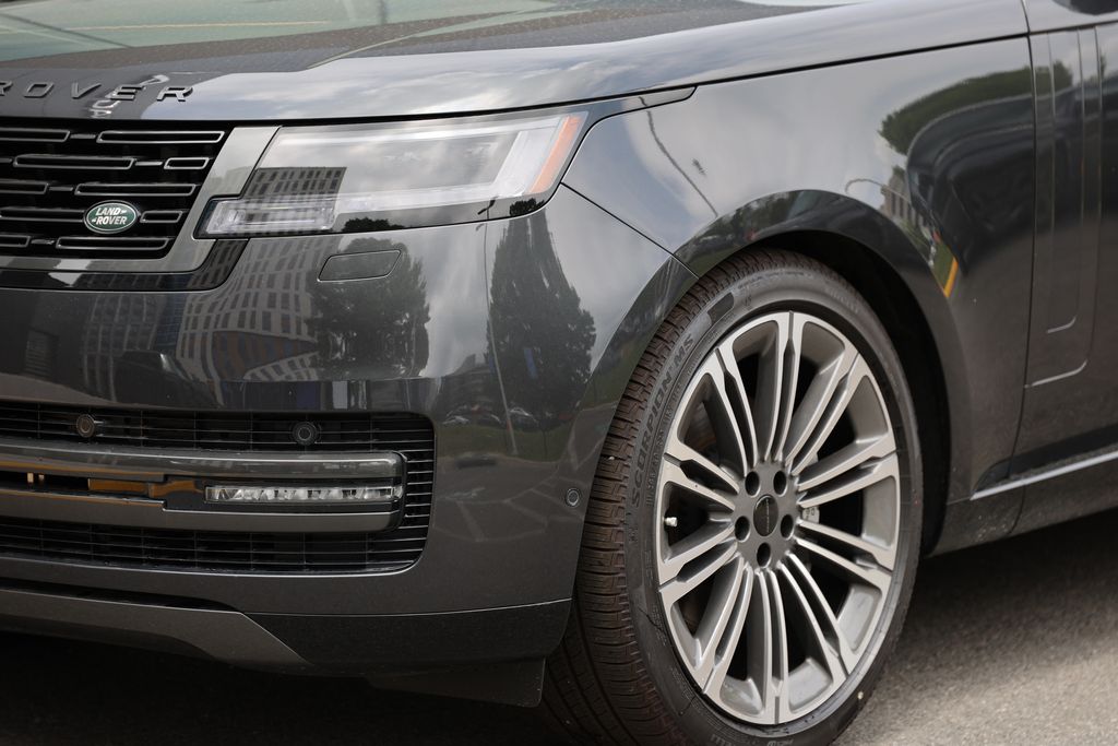 2026 Land Rover Range Rover SE - Photo 6