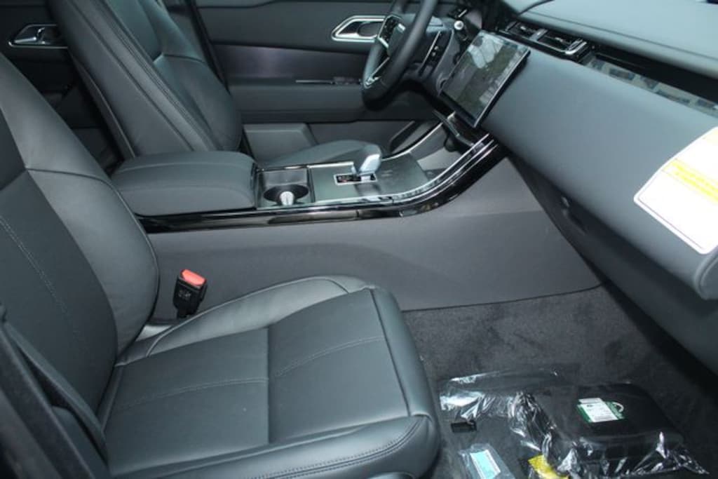 New 2026 Land Rover Range Rover Velar Dynamic SE SUV
