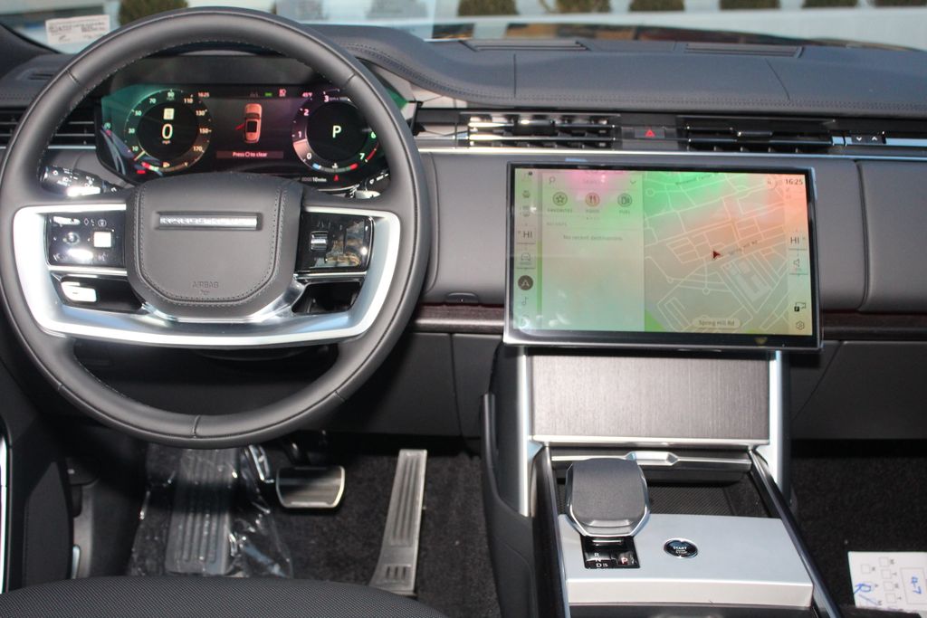 2026 Land Rover Range Rover SE - Photo 18