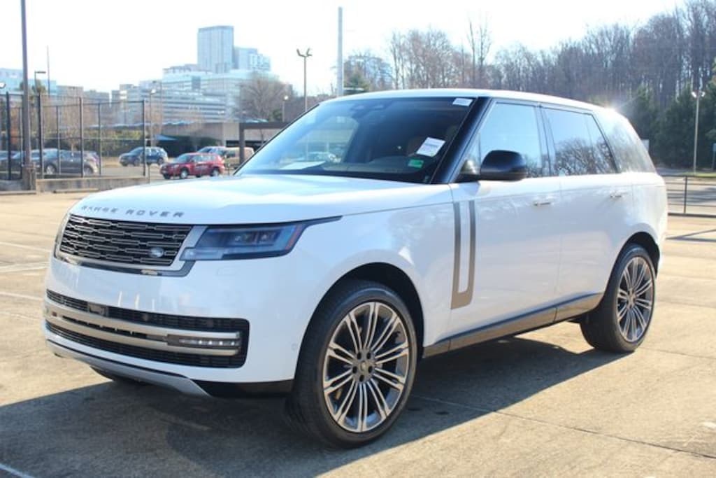 New 2025 Land Rover Range Rover SE SUV