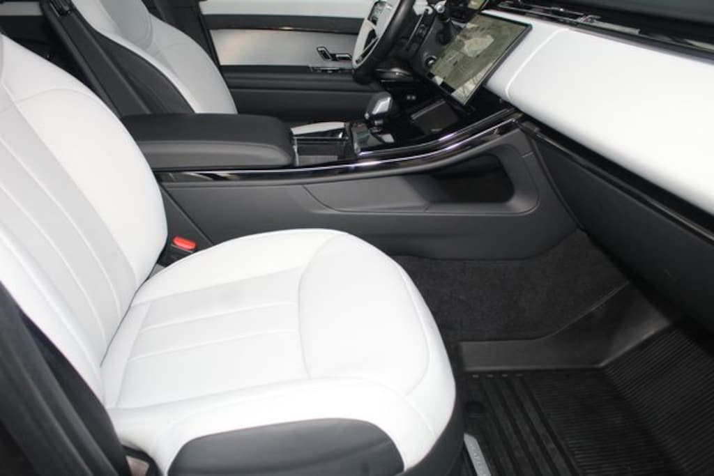 Certified 2025 Land Rover Range Rover Sport P400 Dynamic SE SUV