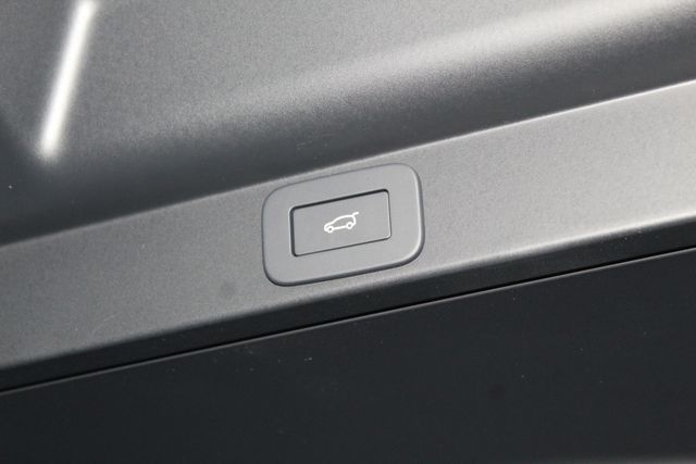 2026 Land Rover Range Rover SE - Photo 13