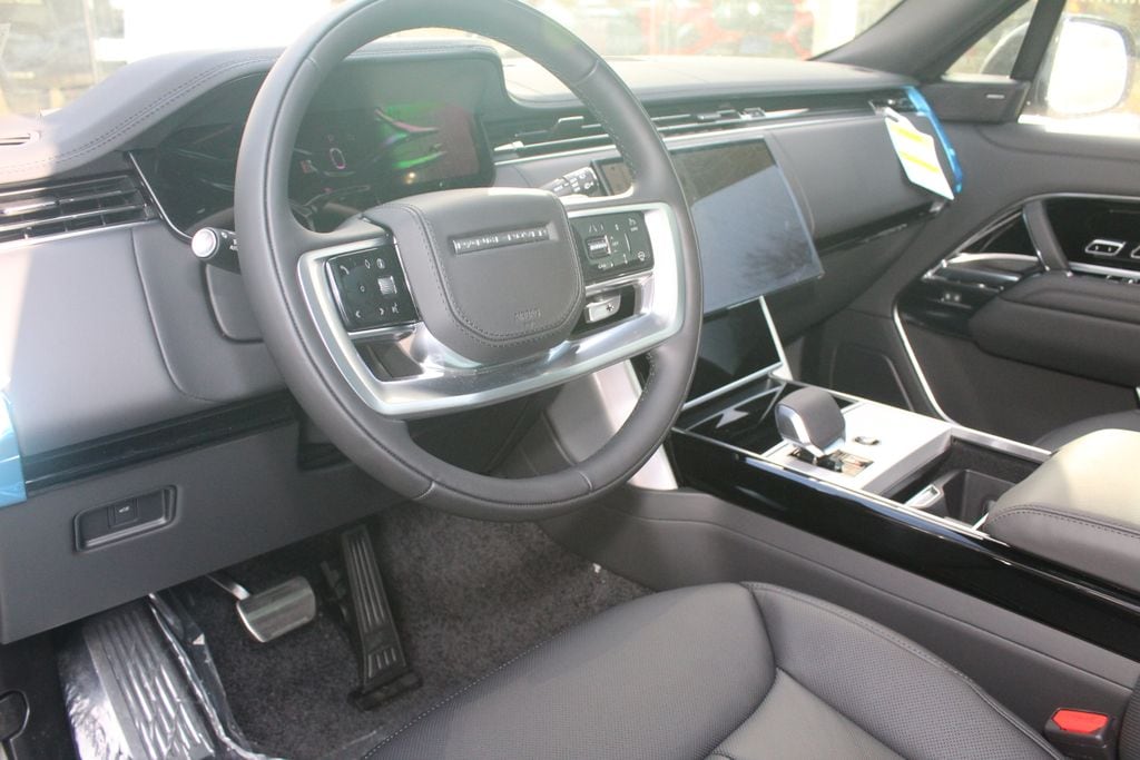 2026 Land Rover Range Rover SE - Photo 14