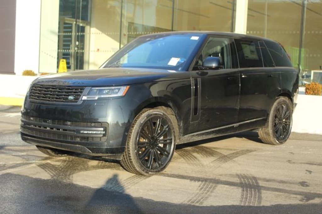 New 2026 Land Rover Range Rover SE SUV