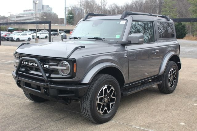 2022 Ford Bronco 2-Door Outer Banks's photo
