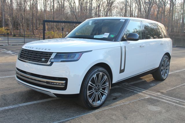 2025 Land Rover Range Rover SUV 