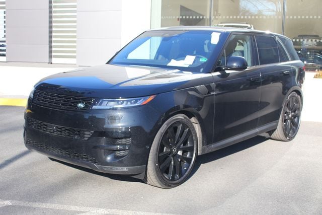 2025 Land Rover Range Rover Sport SE's photo