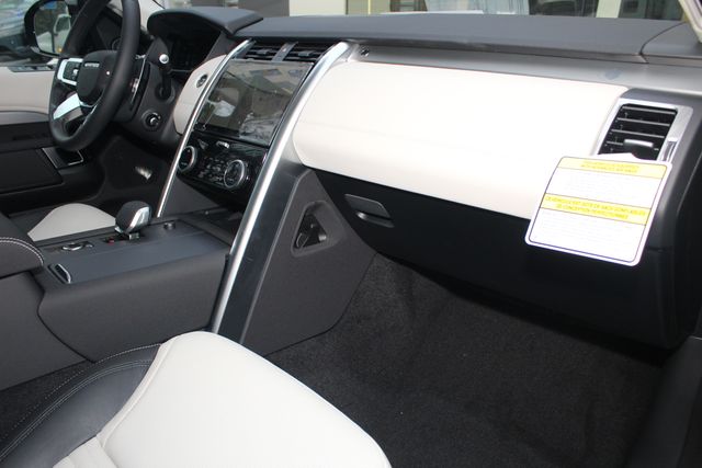 2026 Land Rover Discovery Gemini Edition - Photo 24