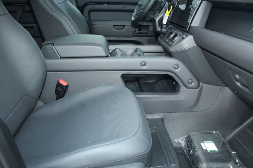 New 2026 Land Rover Octa Black Edition V8 SUV