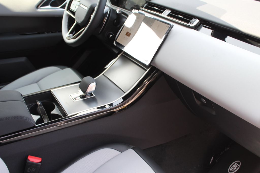 2026 Land Rover Range Rover Velar S - Photo 44