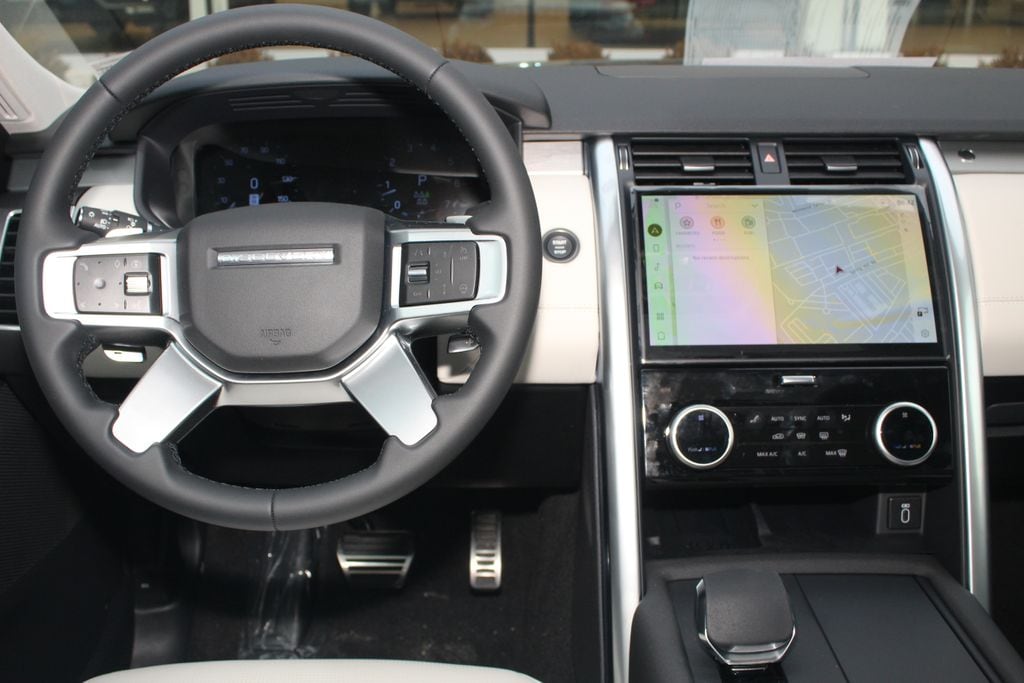 2026 Land Rover Discovery Gemini Edition - Photo 20