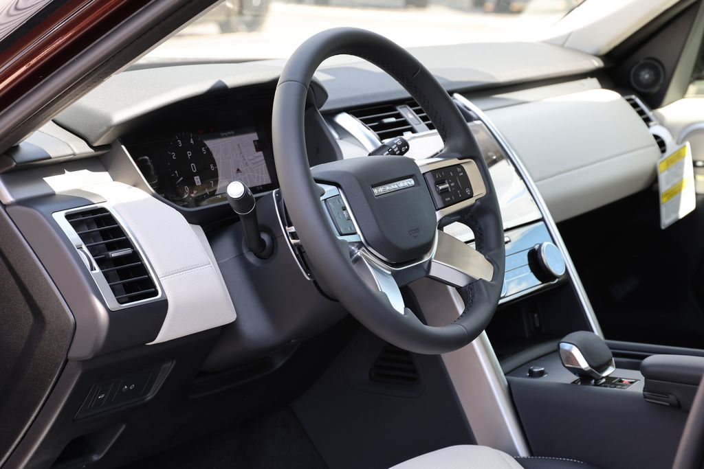 2026 Land Rover Discovery Gemini Edition - Photo 14