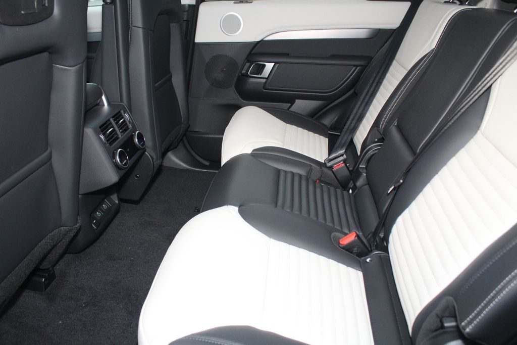 2026 Land Rover Discovery Gemini Edition - Photo 21