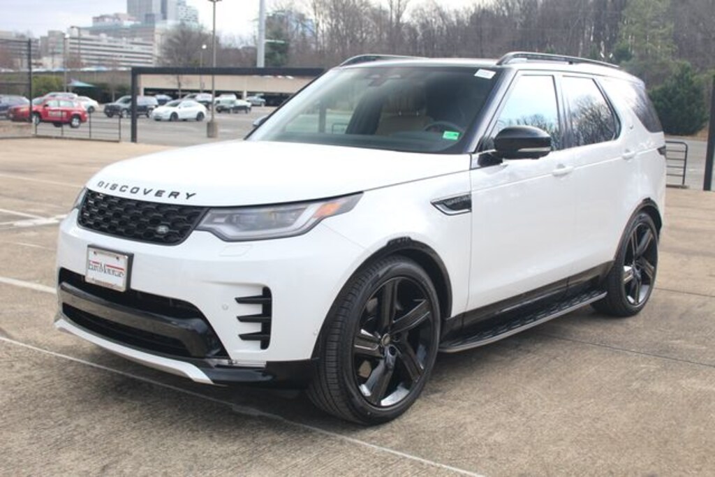 Certified 2025 Land Rover Discovery P360 Dynamic SE SUV