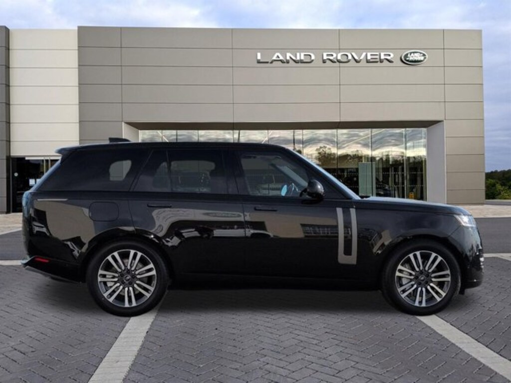 Used 2024 Land Rover Range Rover SE Sport Utility