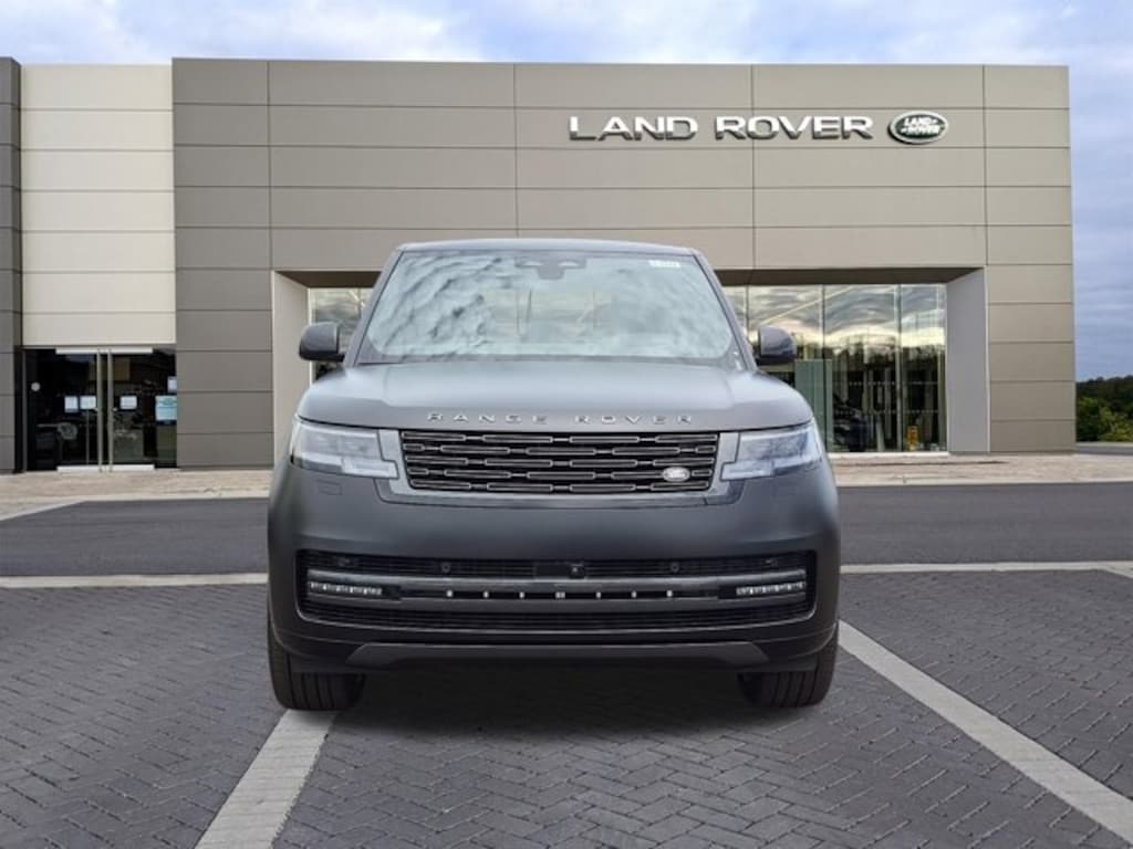 New 2026 Land Rover Range Rover SE SUV